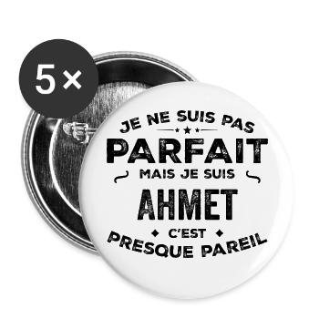 Ahmet – Un Prénom, Une Légende Drôle et Fière - Lot de 5 grands badges (56 mm) - blanc - Devant