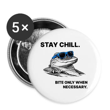 Stay Chill – Krokodil Spruch Halftone Style - Buttons groß 56 mm (5er Pack) - Weiß - Vorne