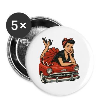 Femme pin-up sur une voiture vintage : look rétro rockabilly - Lot de 5 grands badges (56 mm) - blanc - Devant