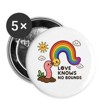 Love Knows No Bounds – Regenbogen & Wurm - Buttons groß 56 mm (5er Pack) - Weiß - Vorne