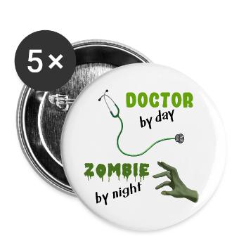 Doctor by day Zombie by night - Stethoskop - Buttons groß 56 mm (5er Pack) - Weiß - Vorne