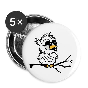 Eine Baby Eule sitzt auf einem Ast - Buttons groß 56 mm (5er Pack) - Weiß - Vorne