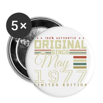Cadeau Anniversaire Mai 1977, Gift May 1977 - Lot de 5 grands badges (56 mm) - blanc - Devant