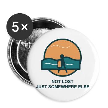 Not Lost Just Somewhere Else - Buttons groß 56 mm (5er Pack) - Weiß - Vorne