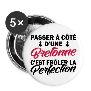 bretonne et perfection / cadeau humour bretonne - Lot de 5 grands badges (56 mm) - blanc - Devant