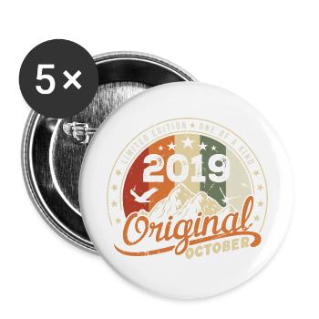 Octobre 2019 Cadeau D’anniversaire October 2019 - Lot de 5 grands badges (56 mm) - blanc - Devant