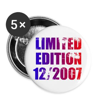 18e anniversaire Edition limitée 12/2007 - Lot de 5 grands badges (56 mm) - blanc - Devant