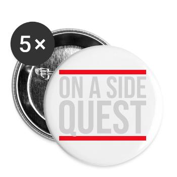 On A Side Quest Gaming Adventure Spruch Logo Text - Buttons groß 56 mm (5er Pack) - Weiß - Vorne