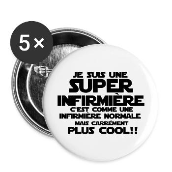 une infirmière carrément plus cool - Lot de 5 grands badges (56 mm) - blanc - Devant