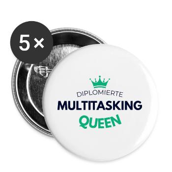 Diplomierte Multitasking Queen Tasse - Buttons groß 56 mm (5er Pack) - Weiß - Vorne