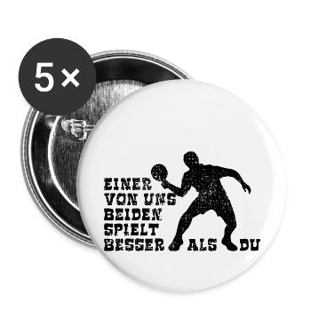 Einer von uns beiden spielt besser Tischtennis - Buttons groß 56 mm (5er Pack) - Weiß - Vorne