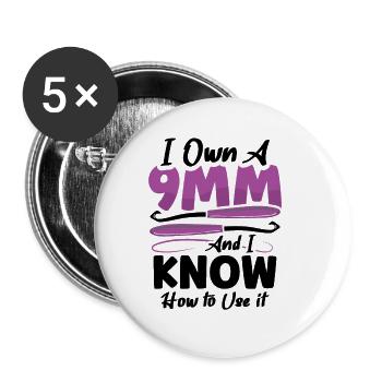 I own a 9mm and I know how to use it - Buttons groß 56 mm (5er Pack) - Weiß - Vorne