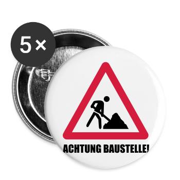 baustelle achtung - Buttons groß 56 mm (5er Pack) - Weiß - Vorne