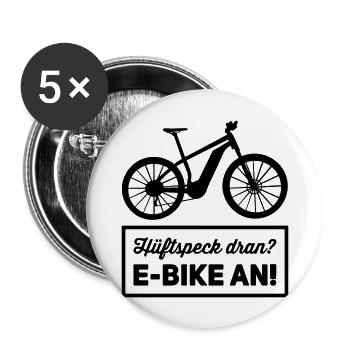 E-Bike Fahrer Outfit Hüftspeck dran E-Bike an - Buttons groß 56 mm (5er Pack) - Weiß - Vorne