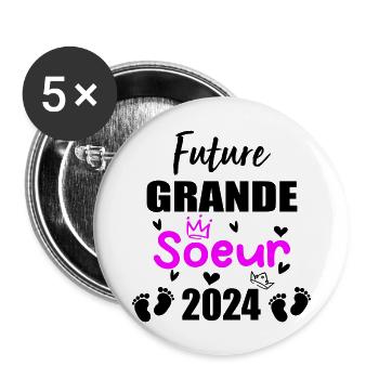 Future Grande Soeur 2024 bientôt Grande Soeur - Lot de 5 grands badges (56 mm) - blanc - Devant