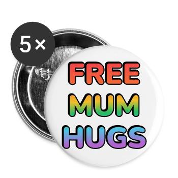 Kostenlose Mama-Umarmungen Regenbogentext LGBT-PRIDE - Buttons groß 56 mm (5er Pack) - Weiß - Vorne