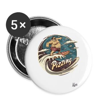 Großer Surfer-Typ surft auf einer Pizza-Welle - Buttons groß 56 mm (5er Pack) - Weiß - Vorne