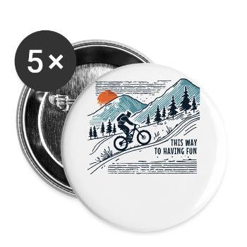 Aventure à vélo en montagne : cette façon de s’amuser - Lot de 5 grands badges (56 mm) - blanc - Devant