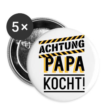 Papa kocht (Achtung) - Buttons groß 56 mm (5er Pack) - Weiß - Vorne