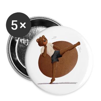 Kuschelbär Karate Kick - Buttons groß 56 mm (5er Pack) - Weiß - Vorne