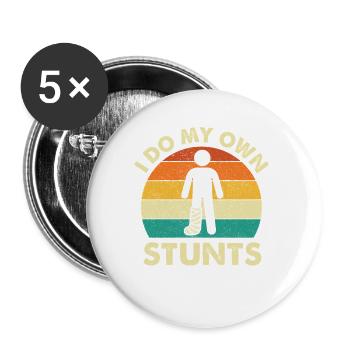 Ich mache meine eigenen Stunts, lustige Beinverletzungs-Genesung - Buttons groß 56 mm (5er Pack) - Weiß - Vorne
