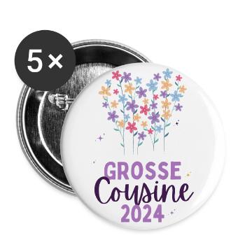 Ich werde Große Cousine 2024 Loading Blumen Herz - Buttons groß 56 mm (5er Pack) - Weiß - Vorne