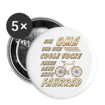 OMA UND EINE COOLE SOCKE FAHRE OHNE AKKU FAHRRAD - Buttons groß 56 mm (5er Pack) - Weiß - Vorne