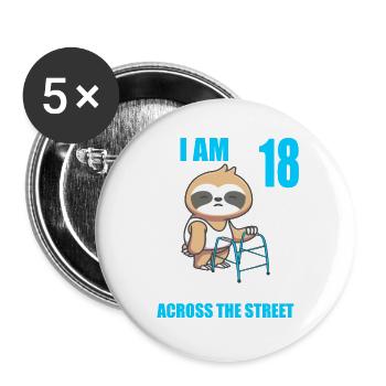 18 bitte helfen Sie mir über Straße 18. Geburtstag - Buttons groß 56 mm (5er Pack) - Weiß - Vorne