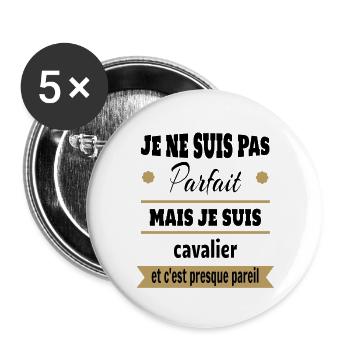 Cadeau pas parfait mais cavalier cheval - Lot de 5 grands badges (56 mm) - blanc - Devant