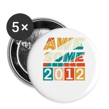 2012 Anniversaire Né Année de naissance millésime - Lot de 5 grands badges (56 mm) - blanc - Devant