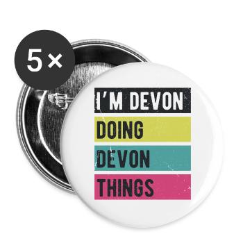 Ich bin Devon und mache Devon-Dinge in Retro-Farben - Buttons groß 56 mm (5er Pack) - Weiß - Vorne