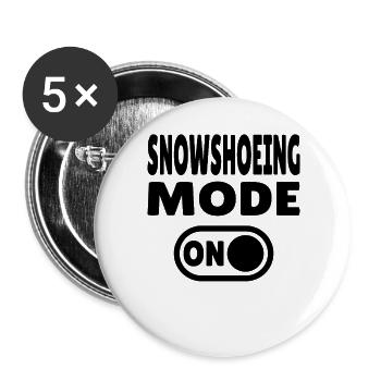 Snowshoeing Mode ON Winterabenteuer im Schnee - Buttons groß 56 mm (5er Pack) - Weiß - Vorne