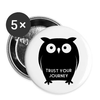 trust your journey - Eule - Reise - Buttons groß 56 mm (5er Pack) - Weiß - Vorne