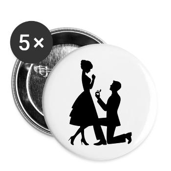 Un homme fait une proposition de mariage - Lot de 5 grands badges (56 mm) - blanc - Devant