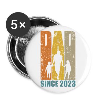 DAD SINCE 2023 PAPA 2 KINDER - Buttons groß 56 mm (5er Pack) - Weiß - Vorne