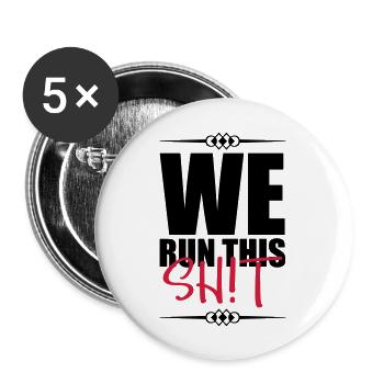 we run this design - Buttons groß 56 mm (5er Pack) - Weiß - Vorne