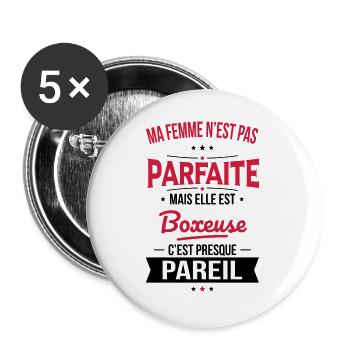 Ma femme n'est pas parfaite mais elle est boxeuse - Lot de 5 grands badges (56 mm) - blanc - Devant
