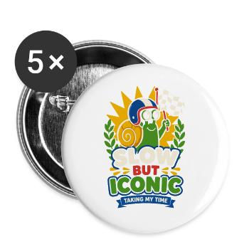 Slow but Iconic – Coole Rennschnecke - Buttons groß 56 mm (5er Pack) - Weiß - Vorne