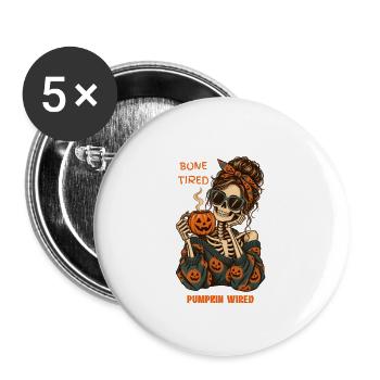 Knochenmüde, mit Kürbis verdrahtetes Halloween-Skelett - Buttons groß 56 mm (5er Pack) - Weiß - Vorne