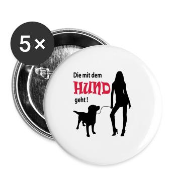 Hund Gassi Gehen Frau - Buttons groß 56 mm (5er Pack) - Weiß - Vorne