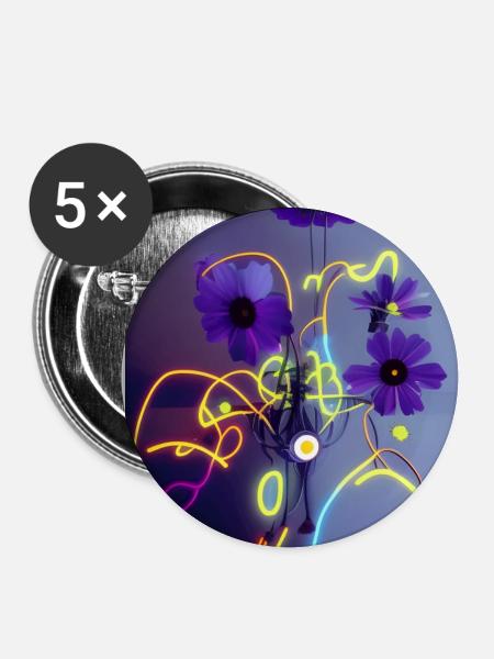 Blumen violett - Buttons groß 56 mm (5er Pack) - Weiß