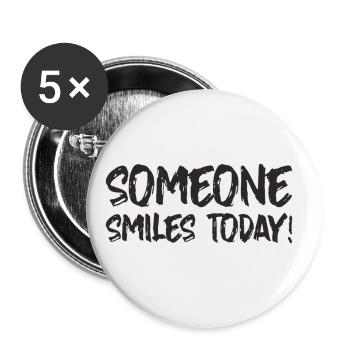 SOMEONE SMILES TODAY - Buttons groß 56 mm (5er Pack) - Weiß - Vorne