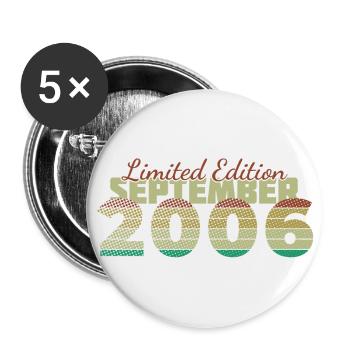 18e anniversaire Edition Limitée (SCR) 09/2006 - Lot de 5 grands badges (56 mm) - blanc - Devant