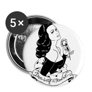 D. Avec un coeur (blanc / gris) - Lot de 5 grands badges (56 mm) - blanc - Devant