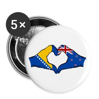 Bosnie Nouvelle-Zélande drapeau mains forme coeur - Lot de 5 grands badges (56 mm) - blanc - Devant