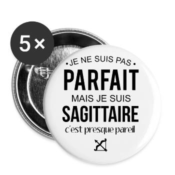 Je suis sagittaire (ho) - Lot de 5 grands badges (56 mm) - blanc - Devant