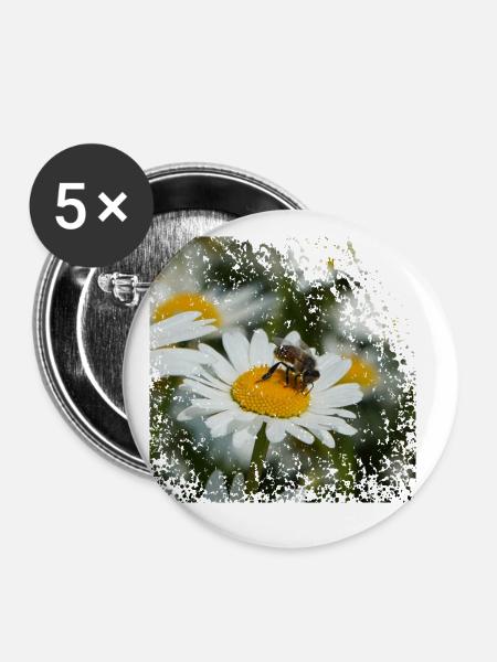 Eine Biene sammelt Pollen - Buttons groß 56 mm (5er Pack) - Weiß