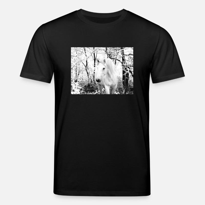 weißes Pferd im Winterwald - Stanley/Stella Unisex Bio-T-Shirt CREATOR - Schwarz