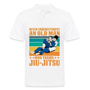 Ne sous-estimez jamais un vieil homme qui s’entraîne au JiuJitsu - Polo Homme - blanc - Devant - Kai (181cm)