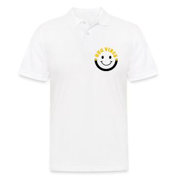 Minimalist Hug Vibes – Typographie avec courbe de sourire - Polo Homme - blanc - Devant - Kai (181cm)